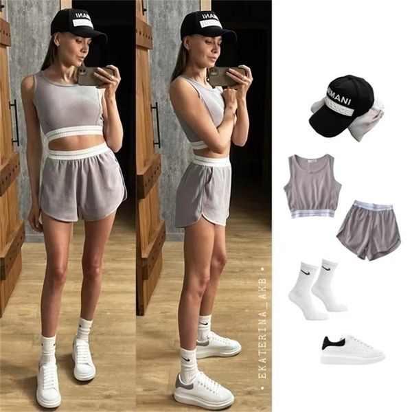 waffle sports suit female summer ins short slim vest high waist casual shorts fitness running yoga 220512, White
waffle sports suit female summer ins short slim vest high waist casual shorts fitness running yoga 220512, White