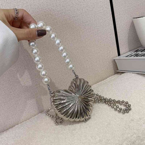 2022 new pearl bag trend fashion msenger mini mouth red outdoor chain 2022 trendy design ladies sachet