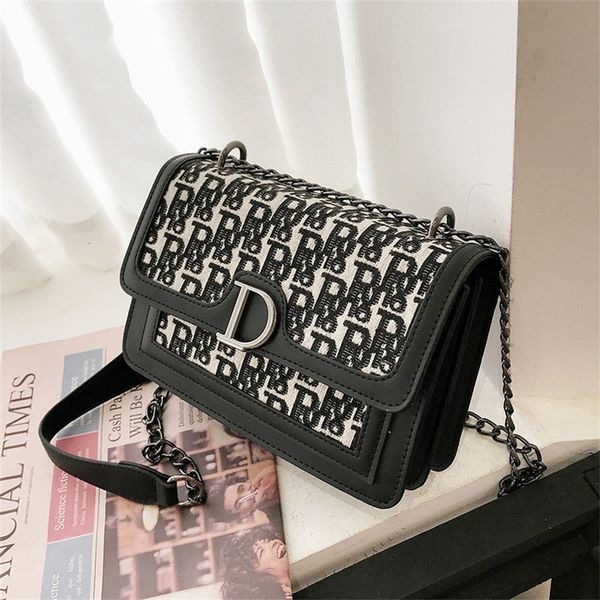 purses chain bag women's new fashion autumn winter net red foreign style printing versatile one shoulder messenger small square
purses chain bag women's new fashion autumn winter net red foreign style printing versatile one shoulder messenger small square