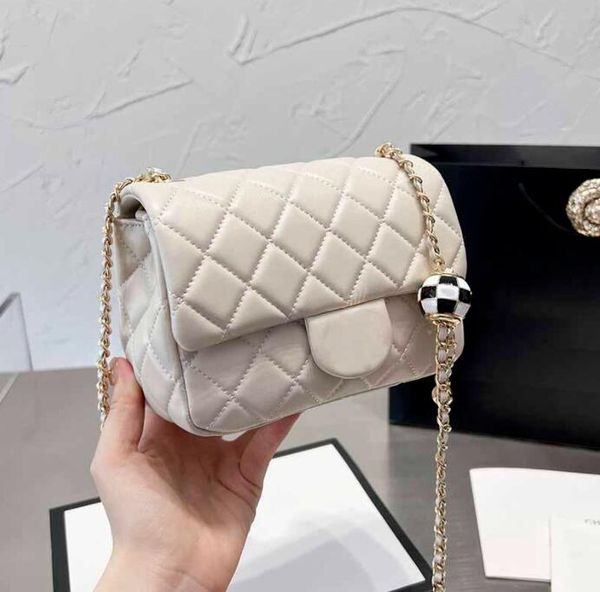 tz women designer flap bags white/black two-tone adjuster ball handbag designers gold-tone metal hardware chain diamond quilting french shou
tz women designer flap bags white/black two-tone adjuster ball handbag designers gold-tone metal hardware chain diamond quilting french shou