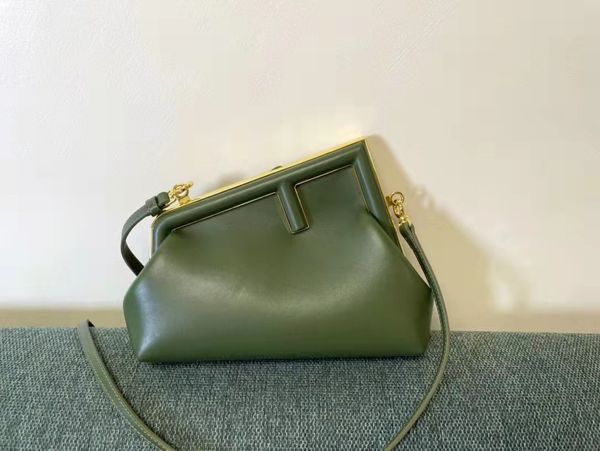 ladies bag high-end custom quality single shoulder crossbody bag fashion leisure and entertainment genuine leathe
ladies bag high-end custom quality single shoulder crossbody bag fashion leisure and entertainment genuine leathe
