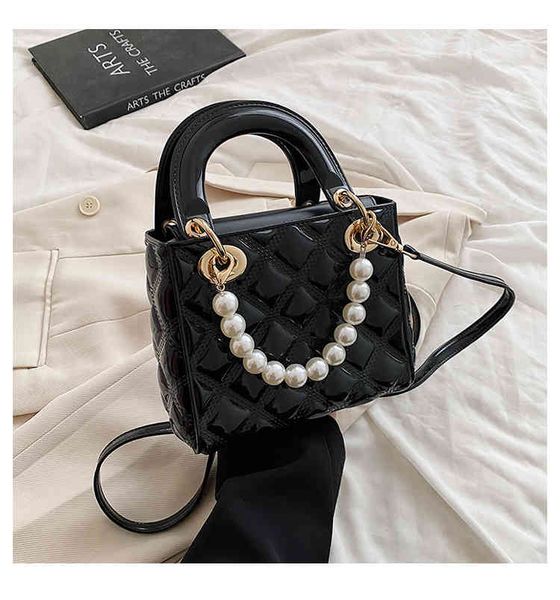 factory direct sale beaded princess diana female 2022 niche summer with messenger small square fashion pearl chain portable designer bag
factory direct sale beaded princess diana female 2022 niche summer with messenger small square fashion pearl chain portable designer bag