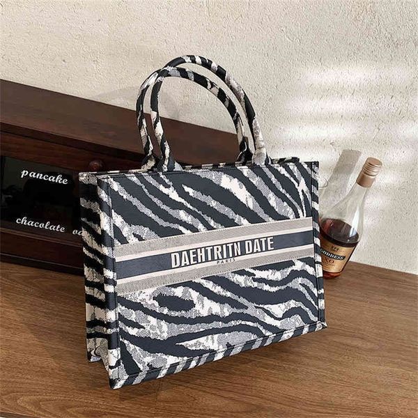 90% off to shop online this year's popular online red versatile high-capacity foreign fashion pattern portable bag
90% off to shop online this year's popular online red versatile high-capacity foreign fashion pattern portable bag