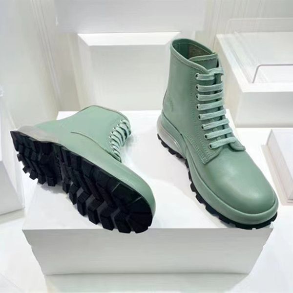 men's leather streetwear brand fashion casual men's boots vintage thick sole premium shoes lace up bootiesflat, Black
men's leather streetwear brand fashion casual men's boots vintage thick sole premium shoes lace up bootiesflat, Black
