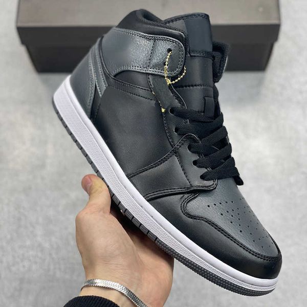 jumpman1 og 1s mid mens basketball shoes luxury designer dark grey lychee skin north carolina womens running sports sneakers, Black
jumpman1 og 1s mid mens basketball shoes luxury designer dark grey lychee skin north carolina womens running sports sneakers, Black