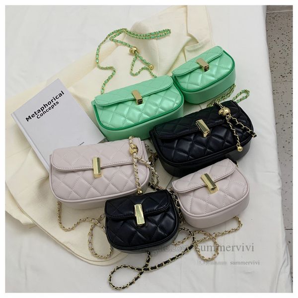 lady style children diamond lattice quilted handbags girls metals buckle single shoulder bag mommy and daughter matching messenger bags q574, Black
lady style children diamond lattice quilted handbags girls metals buckle single shoulder bag mommy and daughter matching messenger bags q574, Black