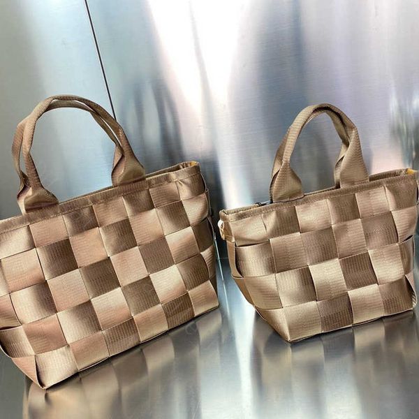 crochet plain shopping bags fashion shoulder lady casual letter knitting women soft zipper totes famous designer wallets young
crochet plain shopping bags fashion shoulder lady casual letter knitting women soft zipper totes famous designer wallets young