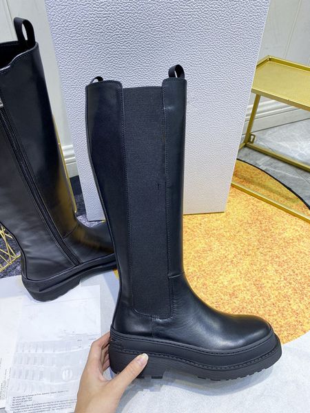 style women chelsea high boots fashion black platform shoes designer ladies genuine leather square toe shoes
style women chelsea high boots fashion black platform shoes designer ladies genuine leather square toe shoes