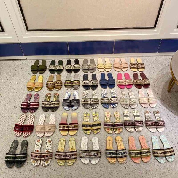 d home embroidered old flower letters wear printed flat z leather casual thick heel summer female 2022 trendy fashion design ladies slippers, Black
d home embroidered old flower letters wear printed flat z leather casual thick heel summer female 2022 trendy fashion design ladies slippers, Black