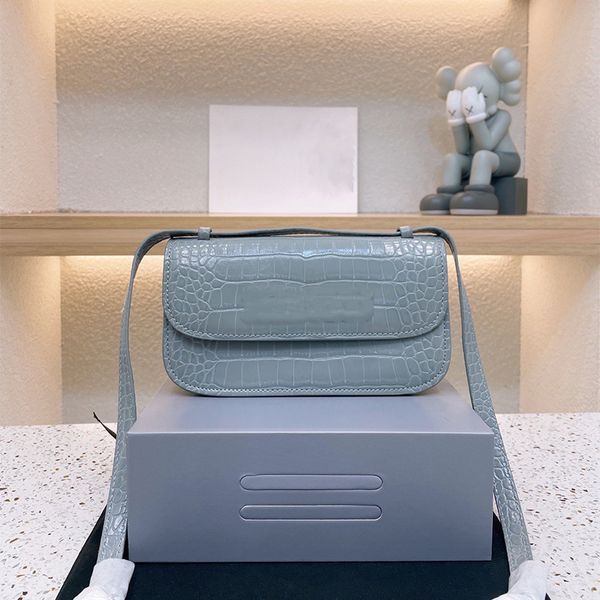 high-end fashion luxury hourglass bag classic big brand new designer handbags crossbody designers bags shoulder bag totes lady genuine leath
high-end fashion luxury hourglass bag classic big brand new designer handbags crossbody designers bags shoulder bag totes lady genuine leath