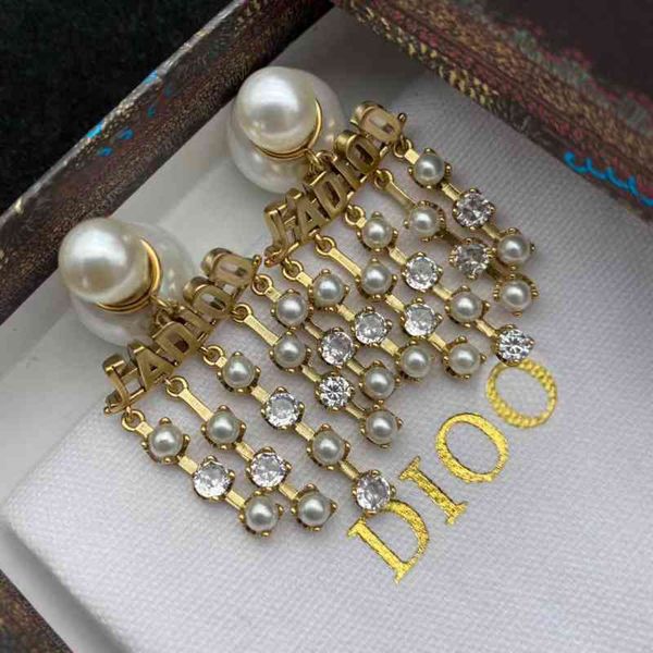 2022 new full diamond pearl tassel long earrings female brass earrings us design jewelry, Golden
2022 new full diamond pearl tassel long earrings female brass earrings us design jewelry, Golden