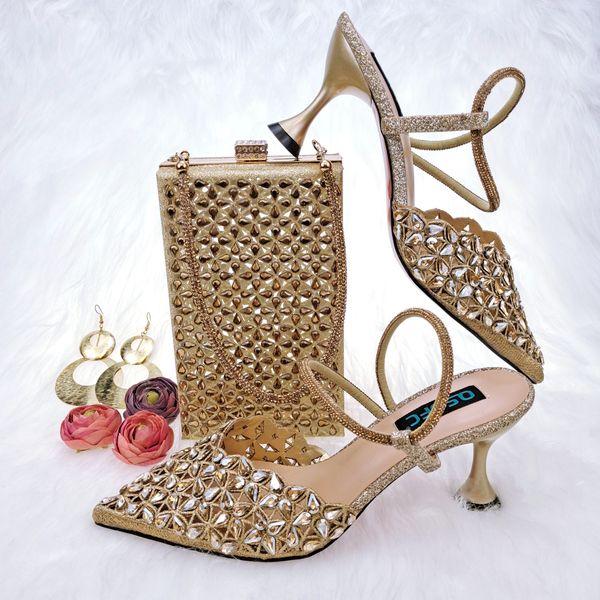 qsgfc luxurys comfortable gold color shoes pu leather pointed full of diamonds and shiny shoes with bags banquet friends party hollow-carved, Black
qsgfc luxurys comfortable gold color shoes pu leather pointed full of diamonds and shiny shoes with bags banquet friends party hollow-carved, Black