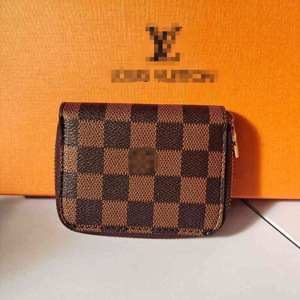 designer leather l small wallet fashion woman mens lovers handbag coin card bag printing creative classic zipper mini chain zero v card wall, Red;black
designer leather l small wallet fashion woman mens lovers handbag coin card bag printing creative classic zipper mini chain zero v card wall, Red;black