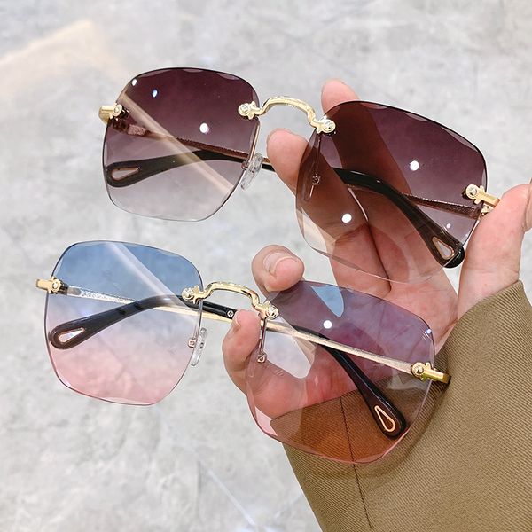 oversized rimls square sunglass trendy fashion colorful female eyewear popular luxury brand digner uv400 shad for women, White;black
oversized rimls square sunglass trendy fashion colorful female eyewear popular luxury brand digner uv400 shad for women, White;black