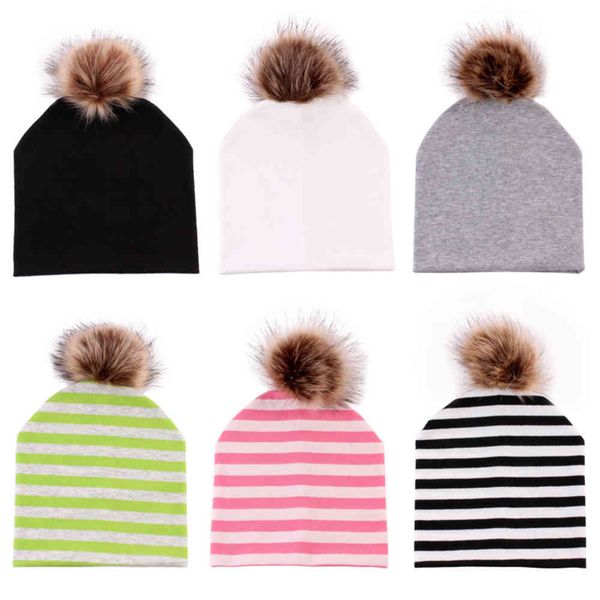 double-layer cotton men's and women's hat fox wool ball autumn winter hat, Blue;gray
double-layer cotton men's and women's hat fox wool ball autumn winter hat, Blue;gray