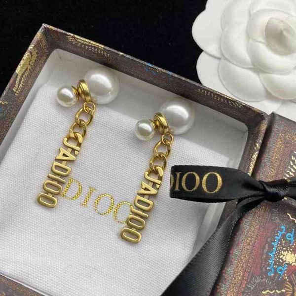 outlet 22 new letters pearl tassel earrings female personality brass earrings, Golden
outlet 22 new letters pearl tassel earrings female personality brass earrings, Golden