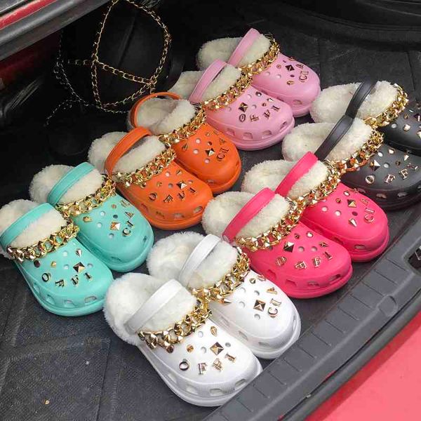 new women's metal matching large size hole shoes winter slippers thick soled plus fluffy sandals220514, Black
new women's metal matching large size hole shoes winter slippers thick soled plus fluffy sandals220514, Black