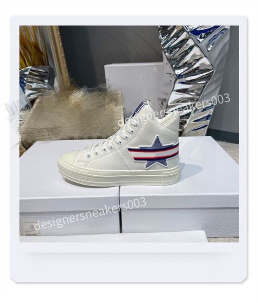 2022 white embossed leather women designer shoes with smooth leather details black casual sneaker
2022 white embossed leather women designer shoes with smooth leather details black casual sneaker