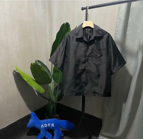 new united states womens and mens shirt polos casual brand short blouses classic inverted triangle loose imported high-quality nylon tooling, White;black
new united states womens and mens shirt polos casual brand short blouses classic inverted triangle loose imported high-quality nylon tooling, White;black