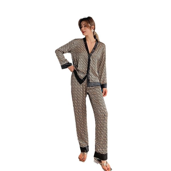 women's pajamas set v neck design cross letter print sleepwear silk home clothes large size nightwear cute underwear sleep 220421, Black;red
women's pajamas set v neck design cross letter print sleepwear silk home clothes large size nightwear cute underwear sleep 220421, Black;red