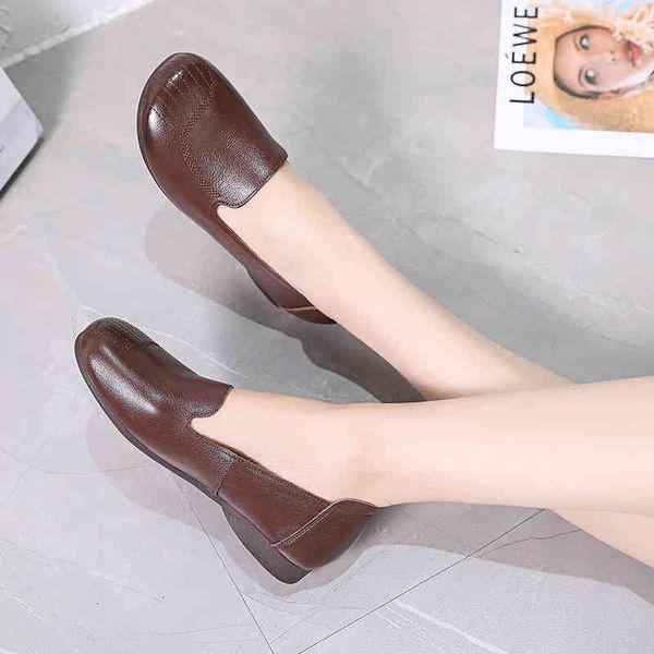 dress shoes mother shoes soft soled women's spring and autumn leather single middle-aged large 43 old flat dnzo, Black
dress shoes mother shoes soft soled women's spring and autumn leather single middle-aged large 43 old flat dnzo, Black
