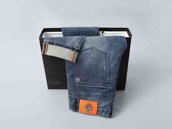 family am light luxury hong kong fashion brand high-end men's jeans youth leisure slim straight elastic cotton perforated pants, Blue
family am light luxury hong kong fashion brand high-end men's jeans youth leisure slim straight elastic cotton perforated pants, Blue