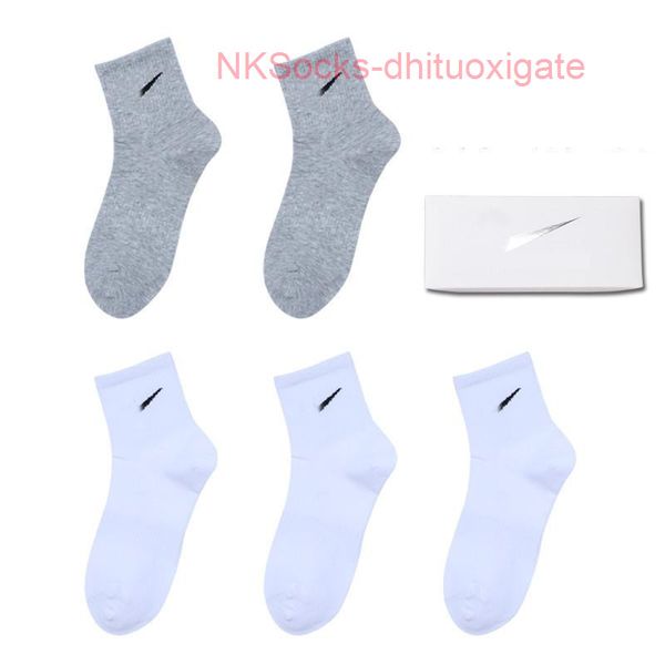fashion men's classic socks gift box stockings hook brand black white gray medium tube sports cotton sweat absorbing sock men women lux
fashion men's classic socks gift box stockings hook brand black white gray medium tube sports cotton sweat absorbing sock men women lux