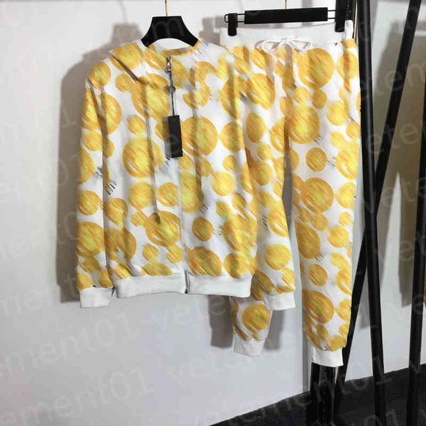 luxury womens two pieces pants brand logo print sweater tracksuits fashion yoga pants high end juicy tracksuit stylist women designer cloth, White
luxury womens two pieces pants brand logo print sweater tracksuits fashion yoga pants high end juicy tracksuit stylist women designer cloth, White