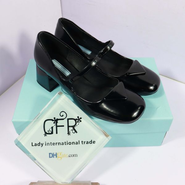 classics women heels shoes sandals fashion beach thick bottom slippers alphabet lady leather shoe slides, Black
classics women heels shoes sandals fashion beach thick bottom slippers alphabet lady leather shoe slides, Black