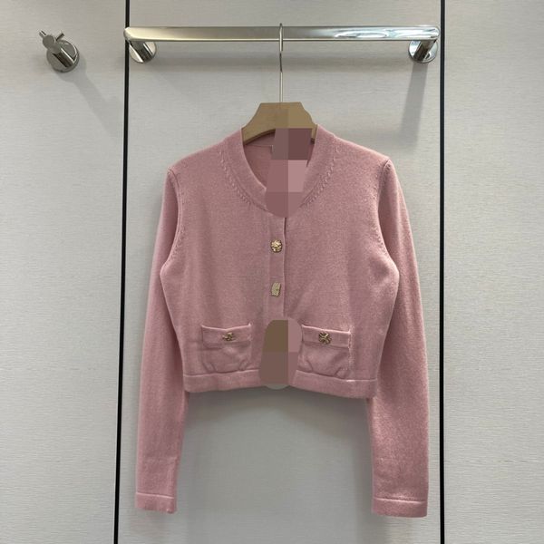 726 2022 milan runway autumn summer brand same style sweater long sleeve v neck cardigan red white button womens meiwuzhi, White;black
726 2022 milan runway autumn summer brand same style sweater long sleeve v neck cardigan red white button womens meiwuzhi, White;black