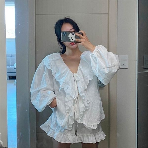 1 set women's big lace v-neck pajama sets +shorts.vintage ladies girls ruffles linen pyjamas set.summer home sleepwear 220427, Black;red
1 set women's big lace v-neck pajama sets +shorts.vintage ladies girls ruffles linen pyjamas set.summer home sleepwear 220427, Black;red