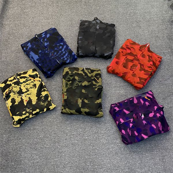 designer men's jackets fashion trendy shark pattern sportswear casual camo print hoodie sweatshirt 7 colors, Black;brown
designer men's jackets fashion trendy shark pattern sportswear casual camo print hoodie sweatshirt 7 colors, Black;brown
