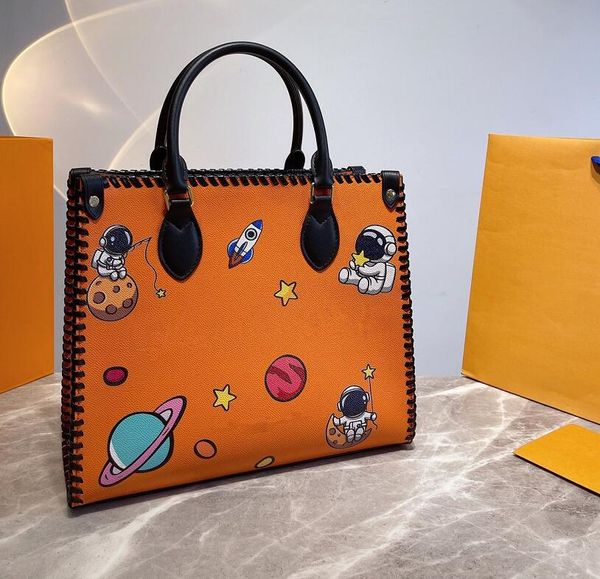 women planet pattern printing designer shopping bags tricolor high capacity totes leather zipper lady leisure commuting handbag
women planet pattern printing designer shopping bags tricolor high capacity totes leather zipper lady leisure commuting handbag