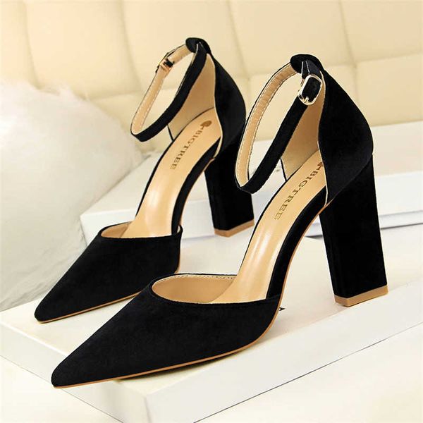 thick heels high heels women mary jane shoes wedding shoes woman stiletto black heels brand shoes women designers women pumps ayakkabi
thick heels high heels women mary jane shoes wedding shoes woman stiletto black heels brand shoes women designers women pumps ayakkabi
