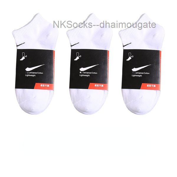 fashion sports men's socks classic hook brand medium tube solid men women basketball sweat absorbing breathable short boat sock luxury, Black
fashion sports men's socks classic hook brand medium tube solid men women basketball sweat absorbing breathable short boat sock luxury, Black