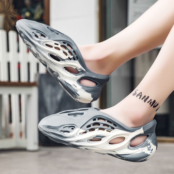 uniseks sandal pria korea bersol tebal rumah tangga antiselip diam pria sandal rumah sepatu sandal kamar mandi pria 220614, Black
uniseks sandal pria korea bersol tebal rumah tangga antiselip diam pria sandal rumah sepatu sandal kamar mandi pria 220614, Black