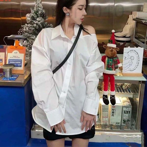 women's polos designer ju jingyi's same aw king 22 spring women's long sleeved off shoulder shirt lapel hollow neckline 04yf, White
women's polos designer ju jingyi's same aw king 22 spring women's long sleeved off shoulder shirt lapel hollow neckline 04yf, White