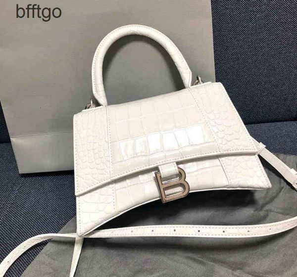 bags fashion balencigas star's same bag women's 2022 crocodile hourglass b-shaped leather versatile b family
bags fashion balencigas star's same bag women's 2022 crocodile hourglass b-shaped leather versatile b family