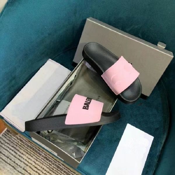 2022 classic couple slippers luxury designer beach flat slippers comes with 3d buoy lettering premium leather fabric letter pattern, Black
2022 classic couple slippers luxury designer beach flat slippers comes with 3d buoy lettering premium leather fabric letter pattern, Black