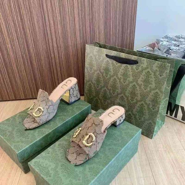 new in summer leather metal thick heels wear round flops2022 trendy fashion design ladies slippers, Black
new in summer leather metal thick heels wear round flops2022 trendy fashion design ladies slippers, Black