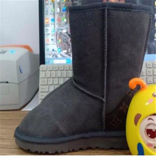 selling trendy l u 2 in 1 women's boots 58250 short snow boots keep warm boots, Black
selling trendy l u 2 in 1 women's boots 58250 short snow boots keep warm boots, Black
