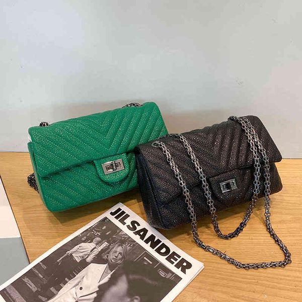 small lock simple small fragrance square texture women's 2022 new one shoulder chain messenger popular underarm
small lock simple small fragrance square texture women's 2022 new one shoulder chain messenger popular underarm