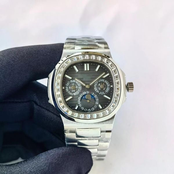 tw factory produces men's watch 40mm cal.240 movement sapphire glass mirror 316l fine steel, Slivery;brown
tw factory produces men's watch 40mm cal.240 movement sapphire glass mirror 316l fine steel, Slivery;brown