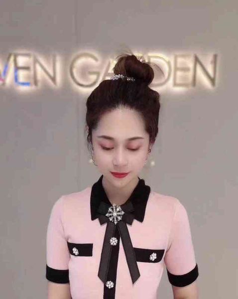 women's sweaters fashion lapel knit women's early autumn slim fitting bow with diamond ice silk contrast shirt w50i, White;black
women's sweaters fashion lapel knit women's early autumn slim fitting bow with diamond ice silk contrast shirt w50i, White;black