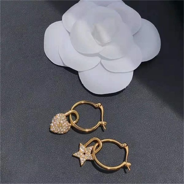 2022 fashion 20% off designer jewelry d tiktok new style letter stud earrings, female voice, red jewelry., Golden
2022 fashion 20% off designer jewelry d tiktok new style letter stud earrings, female voice, red jewelry., Golden
