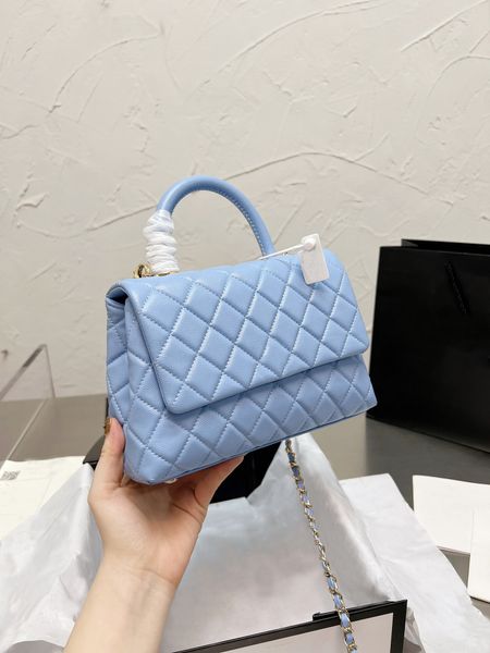 new women luxury shoulder cc crossbody designer bags cf flap fashion lady handbag bag purse gold metal mediun lattice real leather black bag
new women luxury shoulder cc crossbody designer bags cf flap fashion lady handbag bag purse gold metal mediun lattice real leather black bag