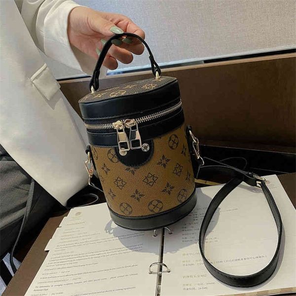 shop online 85% off bag high sense i fashion mobile phone portable bucket ns versatile cylinder bag
shop online 85% off bag high sense i fashion mobile phone portable bucket ns versatile cylinder bag