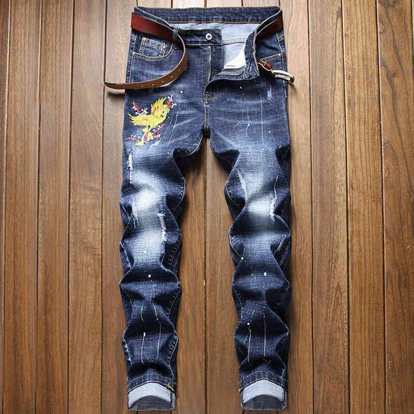 men's jeans style slim fit small straight embroidery phoenix jeans men's pants xintang 332 gm95, Blue
men's jeans style slim fit small straight embroidery phoenix jeans men's pants xintang 332 gm95, Blue