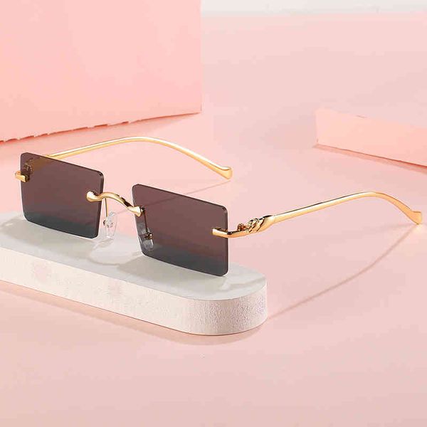 2022 new framels square fashion sunglass men's and women's same metal sunglass trend sunglass, White;black
2022 new framels square fashion sunglass men's and women's same metal sunglass trend sunglass, White;black