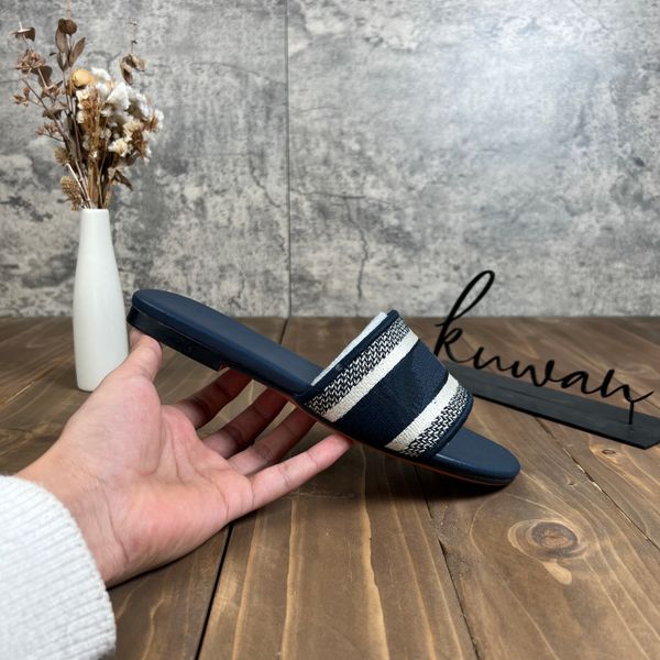 designer women embroidered dazzle sandals dways paris slipper ladies scuffs summer beach striped flat slides cotton slides size 35-42, Black
designer women embroidered dazzle sandals dways paris slipper ladies scuffs summer beach striped flat slides cotton slides size 35-42, Black